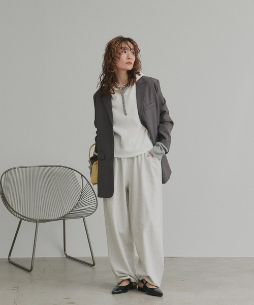 ad thie（アドティエ）の「バイカラー ワッフル パーカー（パーカー・レディース・ライトグレー系1/オフホワイト/ブラック/ライトグレー系2/チャコールグレー・FREE）」の6枚目の写真