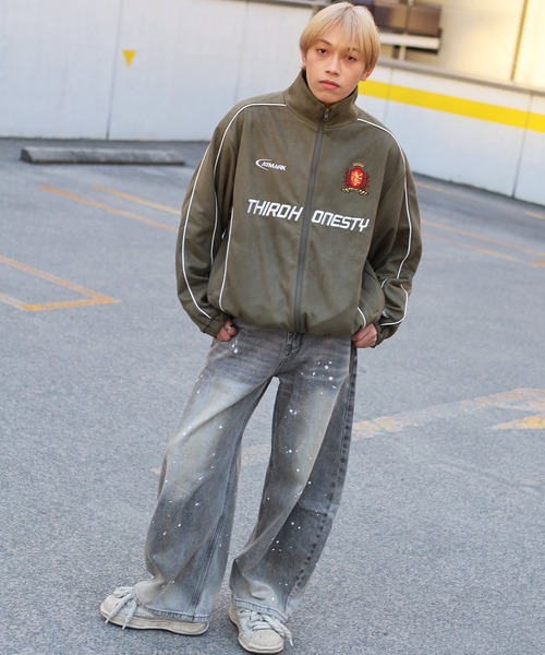 ATMARK(アットマーク)の「《2サイズ展開 / UNISEX 》ATMARK エンブレムロゴスウェードトラックジャケット(ブルゾン・レディース・カーキ/ピンク/ブラック・L/M)」の15枚目の写真