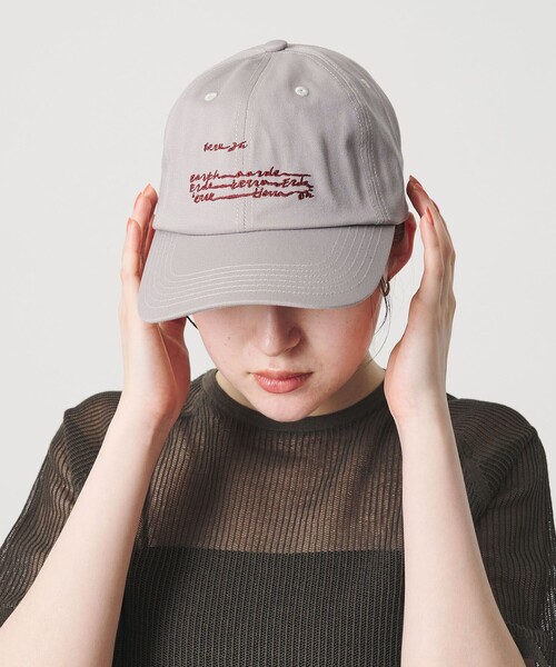 LY（エルワイ）の「＜LY＞コットン レター キャップ（キャップ・レディース・ベージュ/ワイン/グレー系・FREE）」の8枚目の写真