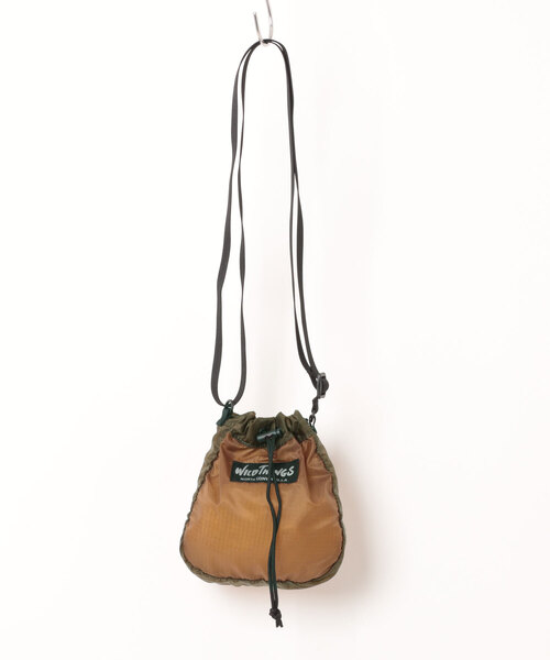 WILD THINGS（ワイルドシングス）の「【WILD THINGS】LIGHT OPEN POUCH 超軽量 リップストップナイロン ミニショルダー 巾着ポーチ（ショルダーバッグ・レディース・カーキ/ブラック/クリアブラウン・ONE SIZE）」の2枚目の写真