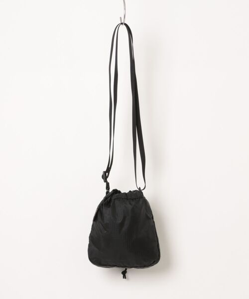 WILD THINGS（ワイルドシングス）の「【WILD THINGS】LIGHT OPEN POUCH 超軽量 リップストップナイロン ミニショルダー 巾着ポーチ（ショルダーバッグ・レディース・カーキ/ブラック/クリアブラウン・ONE SIZE）」の4枚目の写真