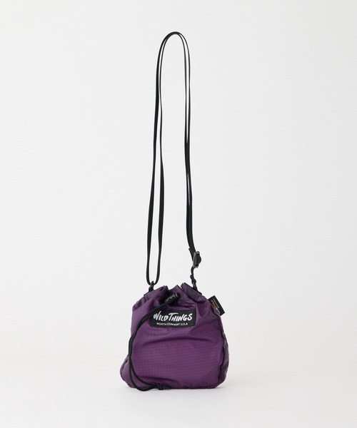 WILD THINGS（ワイルドシングス）の「men's FUDGE掲載モデル【WILD THINGS】LIGHT OPEN POUCH 超軽量 リップストップナイロン ミニショルダー 巾着ポーチ（ショルダーバッグ・レディース・カーキ/ブラック/クリアブラウン/ターコイズブルー/イエロー/パープル・ONE SIZE）」の5枚目の写真