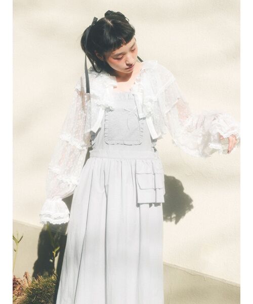 merry jenny（メリージェニー）の「レースアップリケエプロンワンピース（ワンピース・レディース・ブルー/オフホワイト・FREE）」の5枚目の写真