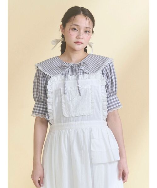 merry jenny(メリージェニー)の「レースアップリケエプロンワンピース(ワンピース・レディース・ブルー/オフホワイト・FREE)」の8枚目の写真