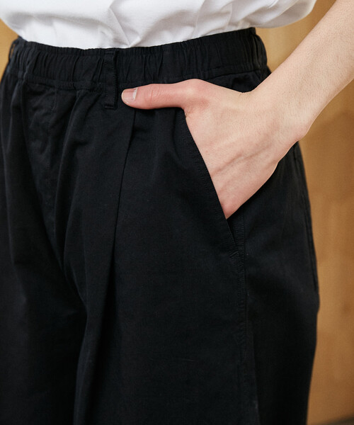 PUBLUX（パブリュクス）の「PUBLUX/パブリュクス LOVE POP STUDIO　タックカーブパンツ　限定展開（その他パンツ・メンズ・ブラック/ベージュ/インディゴブルー・LARGE/MEDIUM/SMALL）」の7枚目の写真