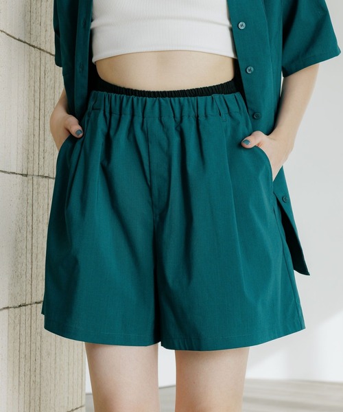 PAGEBOY(ページボーイ)の「クールイージーダブルウエストショートパンツ【セットアップ対応】(その他パンツ・レディース・グリーン/ブラック・FREE)」の1枚目の写真