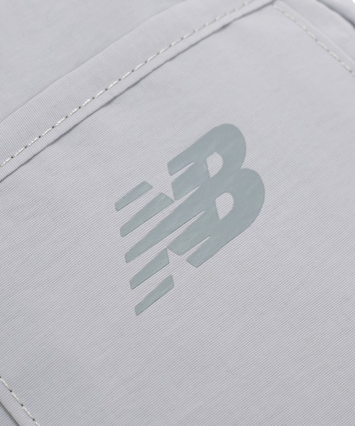 NEW BALANCE(ニューバランス)の「ショルダーミニスクエアバッグ(ショルダーバッグ・メンズ・ブラック/ライトグレー・ONE SIZE)」の9枚目の写真