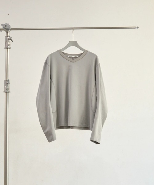 PANELLED V-NECK LONG SLEEVE T-SHIRT（Tシャツ/カットソー）｜NVRFRGT