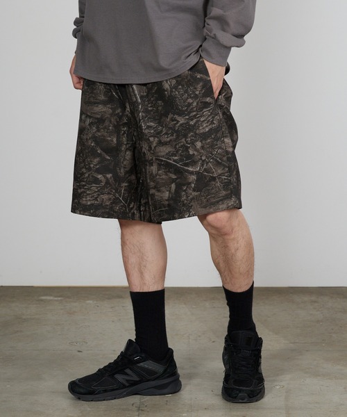 Champion(チャンピオン)の「Champion/チャンピオン リアルツリー柄 ワッペンロゴ リップストップ イージーショーツ 2026年春夏(その他パンツ・メンズ・ブラック/カモフラージュ・M/L/XL)」の2枚目の写真
