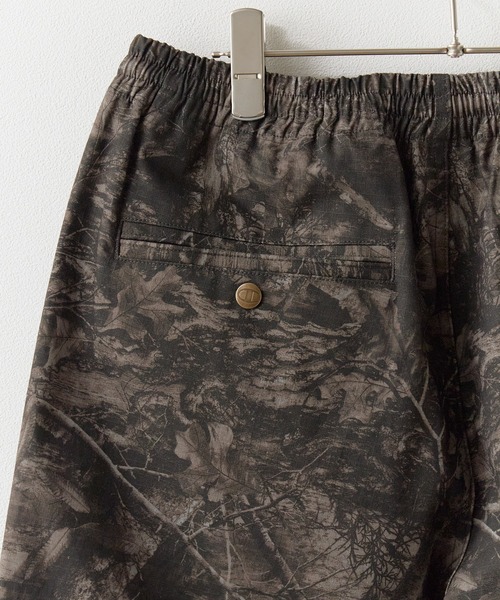 Champion(チャンピオン)の「Champion/チャンピオン リアルツリー柄 ワッペンロゴ リップストップ イージーショーツ 2026年春夏(その他パンツ・メンズ・ブラック/カモフラージュ・M/L/XL)」の8枚目の写真