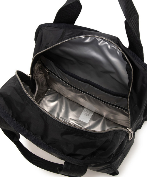 LeSportsac(レスポートサック)の「MED URBAN BACKPACK ブラックC(バックパック/リュック・レディース・ブラック・FREE)」の9枚目の写真