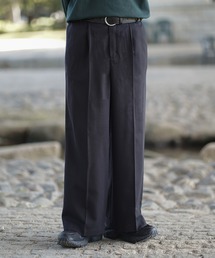 molk（モルク）の「スラックス（スラックス）」