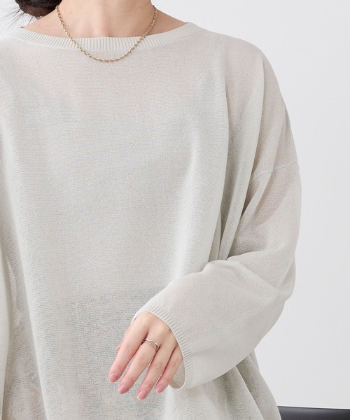 MICA&DEAL（マイカ＆ディール）の「ハイゲージボートネックルーズニットプルオーバー（ニット/セーター・レディース・グレイッシュベージュ/ブラック/キャメル・FREE）」の6枚目の写真