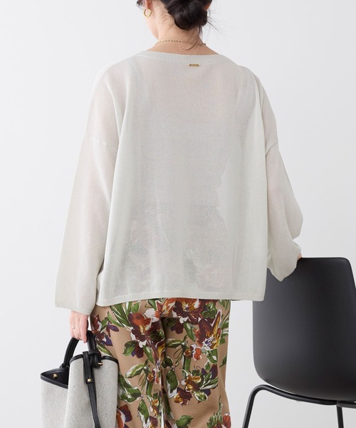 MICA&DEAL（マイカ＆ディール）の「ハイゲージボートネックルーズニットプルオーバー（ニット/セーター・レディース・グレイッシュベージュ/ブラック/キャメル・FREE）」の10枚目の写真