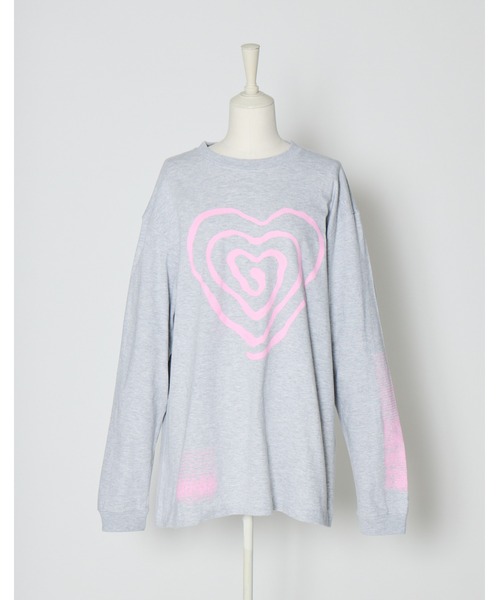 AVENCHUMU(アバンチュウム)の「Swirl heart illusutration long sleeve T-shirt(Tシャツ/カットソー・レディース・グレー/ブラック×ピンク/ブラック×ホワイト・FREE)」の18枚目の写真