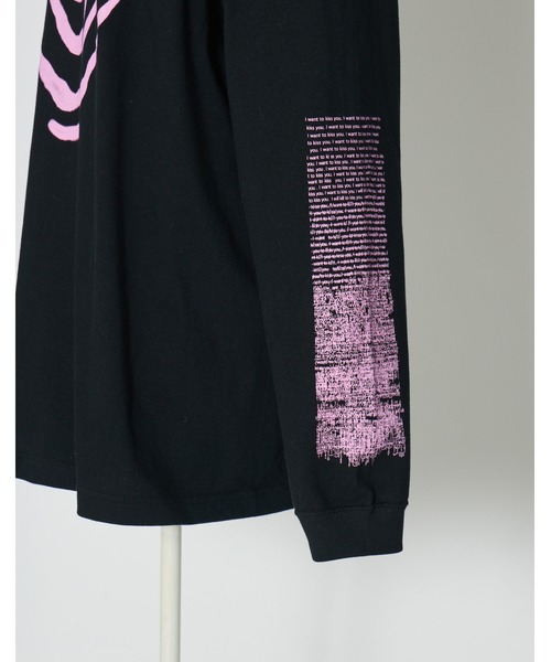 AVENCHUMU(アバンチュウム)の「Swirl heart illusutration long sleeve T-shirt(Tシャツ/カットソー・レディース・グレー/ブラック×ピンク/ブラック×ホワイト・FREE)」の14枚目の写真