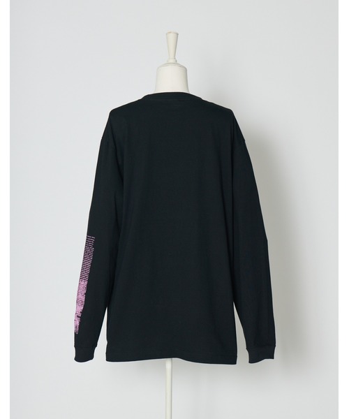 AVENCHUMU(アバンチュウム)の「Swirl heart illusutration long sleeve T-shirt(Tシャツ/カットソー・レディース・グレー/ブラック×ピンク/ブラック×ホワイト・FREE)」の11枚目の写真