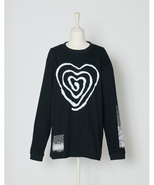 AVENCHUMU(アバンチュウム)の「Swirl heart illusutration long sleeve T-shirt(Tシャツ/カットソー・レディース・グレー/ブラック×ピンク/ブラック×ホワイト・FREE)」の16枚目の写真