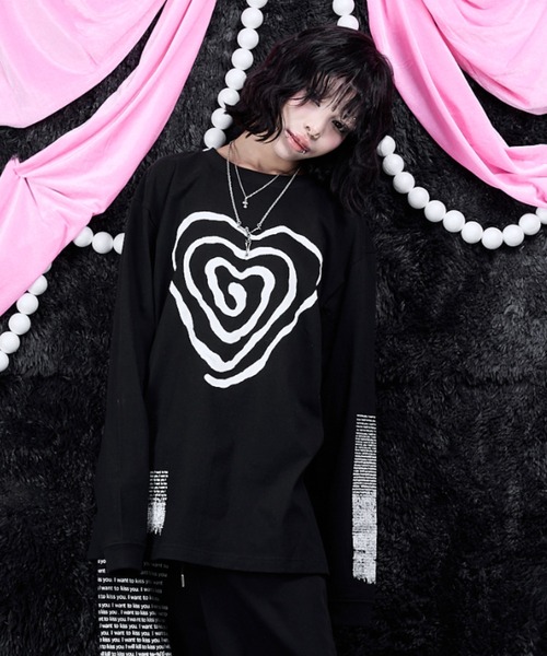 AVENCHUMU(アバンチュウム)の「Swirl heart illusutration long sleeve T-shirt(Tシャツ/カットソー・レディース・グレー/ブラック×ピンク/ブラック×ホワイト・FREE)」の20枚目の写真