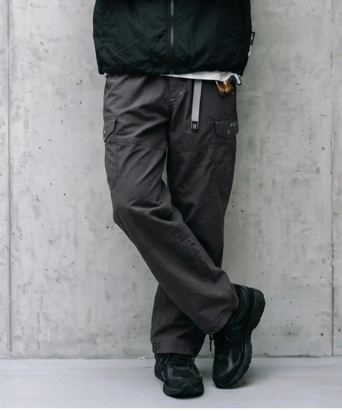 OUTDOOR PRODUCTS(アウトドアプロダクツ)の「2026SS OUTDOOR PRODUCTS/アウトドアプロダクツ TCウェザー 裏メッシュ UVカット DRY クライミングカーゴ/イージーパンツ レディース メンズ(カーゴパンツ・メンズ・ブラック/オリーブ/ベージュ/ダークグレー/サックスブルー/カーキ・L/M/LL)」の16枚目の写真