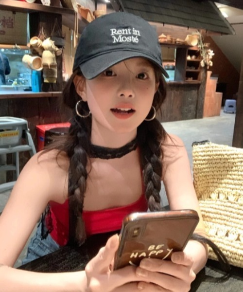 Vipoa（ヴィポア）の「casual　embroidery　cap（キャップ・レディース・アイボリー/ブラック/グレー/ピンク/パープル/ネイビー・FREE）」の21枚目の写真