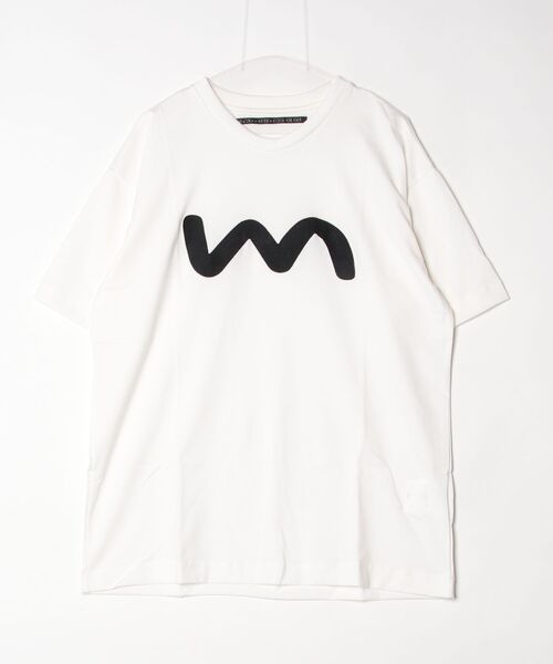 my beautiful landlet(マイビューティフルランドレット)の「【my beautiful landlet】 SUPIMA COTTON EMBROIDERY T-SHIRT(Tシャツ/カットソー・メンズ・チャコールグレー/ブラック/イエロー/オフホワイト・1/0)」の2枚目の写真