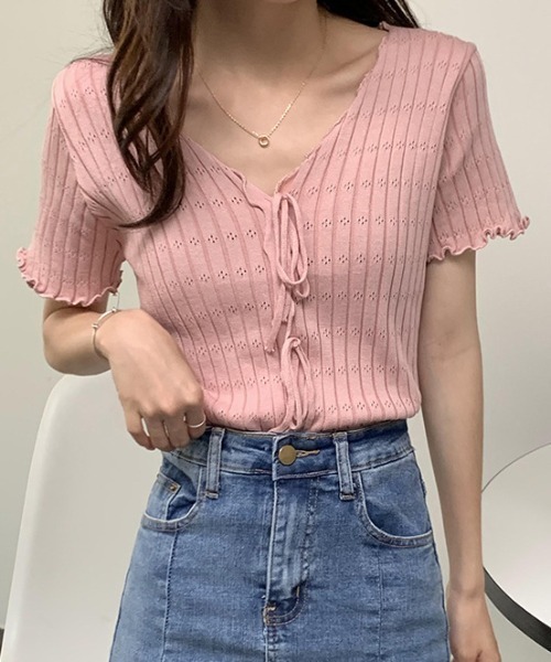 Teem Store(チームストア)の「フロントリボンメロウリブリボンVネックニットソー 半袖(Tシャツ/カットソー・レディース・ワイン/ホワイト/ピンク/ブラック・F)」の13枚目の写真