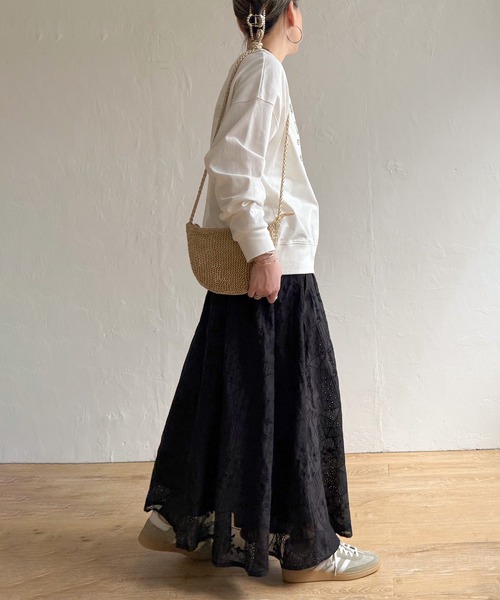LBC（エルビーシー）の「パッチワーク風レースギャザーロングスカート（スカート・レディース・オフホワイト/ブラック・M）」の5枚目の写真