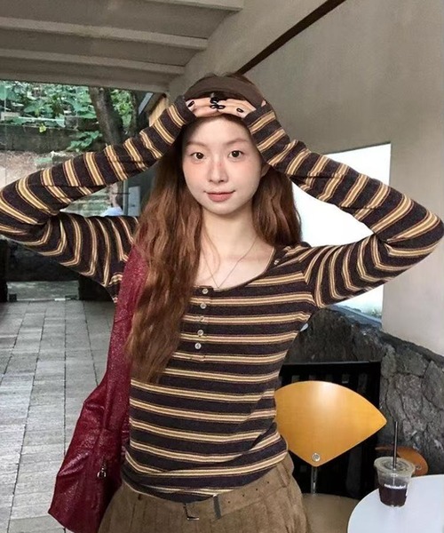AsheKsha(アシクシャ)の「修身長袖Tシャツ(Tシャツ/カットソー・レディース・ブラウン・M)」の11枚目の写真