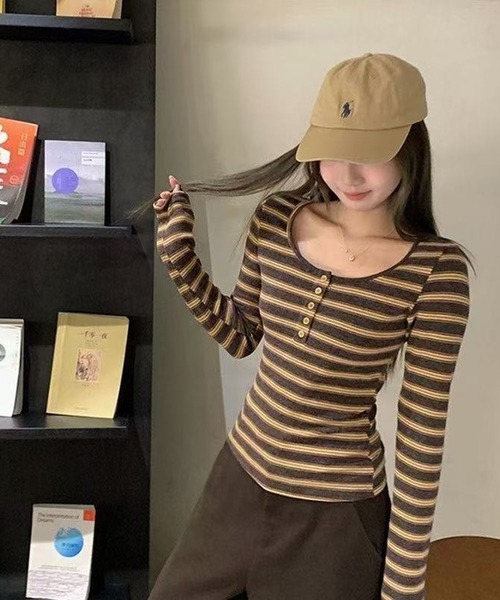 AsheKsha(アシクシャ)の「修身長袖Tシャツ(Tシャツ/カットソー・レディース・ブラウン・M)」の16枚目の写真