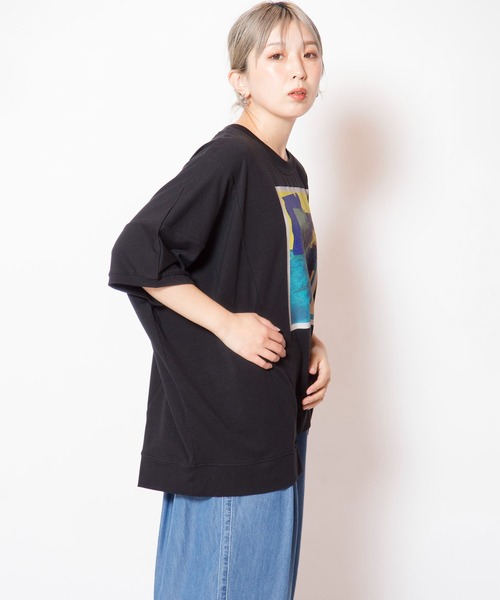 OSMOSIS(オズモーシス)の「アシンメトリーグラフィックTシャツ(Tシャツ/カットソー・レディース・ホワイト/チャコール/ブラック・ONE SIZE)」の12枚目の写真