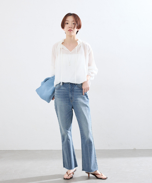 IENA(イエナ)の「BLACK クロップドデニムパンツ(デニムパンツ・レディース・ブラック/ブルー・36/34/38)」の16枚目の写真