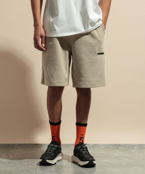 NUMERALS（ヌメラルズ）の「[NUMERALS]WAFFLE SHORTS（その他パンツ・メンズ・カーキ/ブラック/ベージュ・MEDIUM/LARGE）」の2枚目の写真