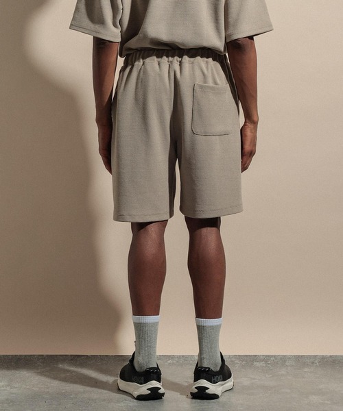 NUMERALS（ヌメラルズ）の「[NUMERALS]WAFFLE SHORTS（その他パンツ・メンズ・カーキ/ブラック/ベージュ・MEDIUM/LARGE）」の22枚目の写真