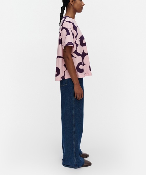 marimekko（マリメッコ）の「Pisteytys Unikko  / shirt（Tシャツ/カットソー・レディース・ベビーピンク・X-SMALL/SMALL/MEDIUM）」の2枚目の写真