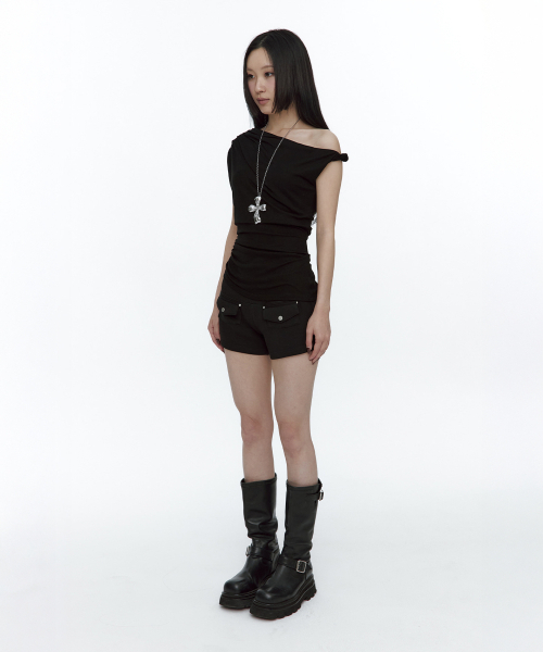 ROUGHNECK(ラフネック)の「Twist Strap Shirring Top Black(Tシャツ/カットソー・レディース・その他・SMALL/MEDIUM)」の3枚目の写真