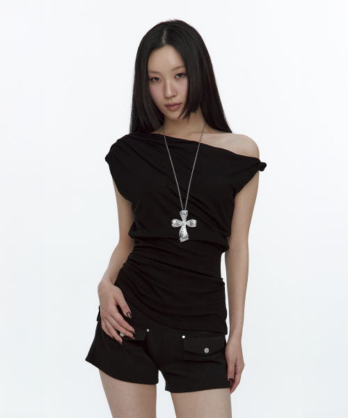 ROUGHNECK(ラフネック)の「Twist Strap Shirring Top Black(Tシャツ/カットソー・レディース・その他・SMALL/MEDIUM)」の11枚目の写真