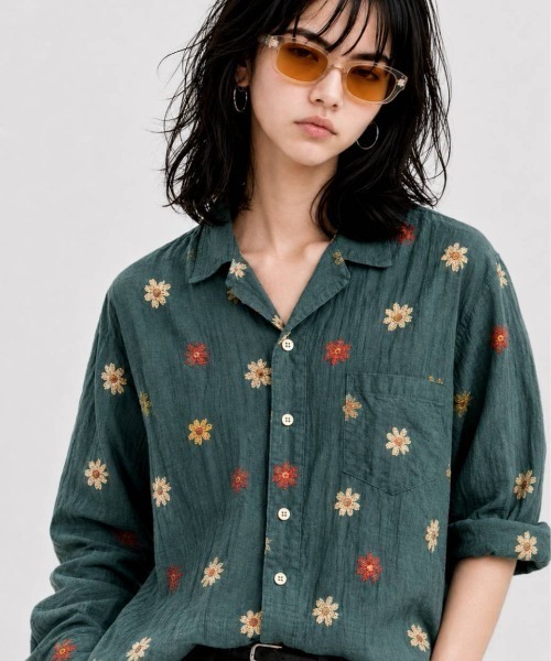 KAMINARI_TOKIO(カミナリトキオ)の「総柄シャツ(シャツ/ブラウス・レディース・ホワイト/ブラック/ダークグリーン/ベージュ/ピンク/グリーン・FREE)」の4枚目の写真