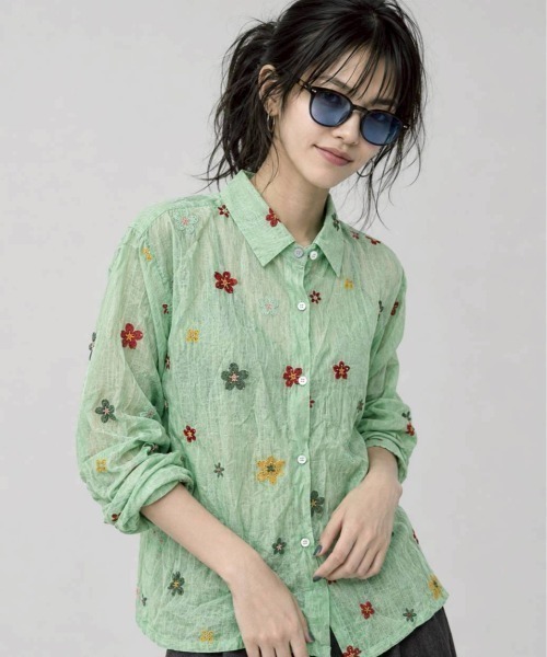 KAMINARI_TOKIO(カミナリトキオ)の「総柄シャツ(シャツ/ブラウス・レディース・ホワイト/ブラック/ダークグリーン/ベージュ/ピンク/グリーン・FREE)」の20枚目の写真