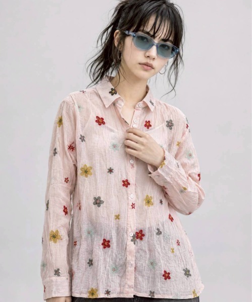 KAMINARI_TOKIO(カミナリトキオ)の「総柄シャツ(シャツ/ブラウス・レディース・ホワイト/ブラック/ダークグリーン/ベージュ/ピンク/グリーン・FREE)」の15枚目の写真