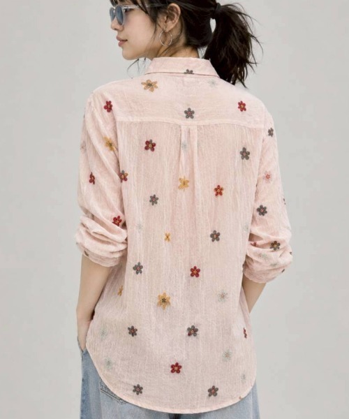 KAMINARI_TOKIO(カミナリトキオ)の「総柄シャツ(シャツ/ブラウス・レディース・ホワイト/ブラック/ダークグリーン/ベージュ/ピンク/グリーン・FREE)」の12枚目の写真