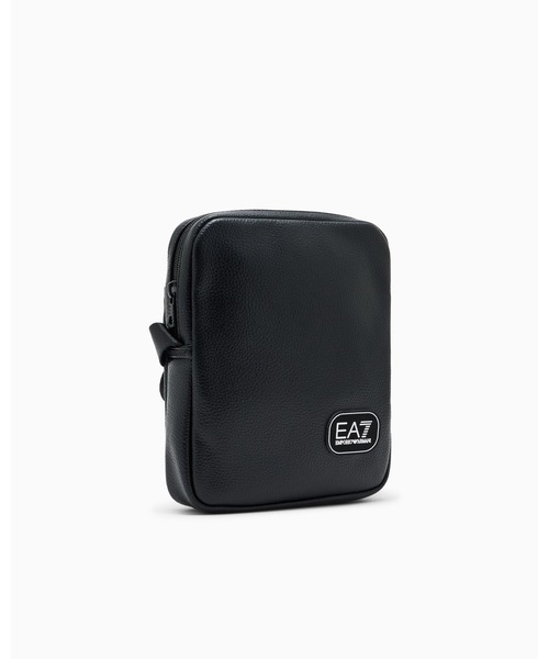 EMPORIO ARMANI EA7（エンポリオアルマーニイーエーセブン）の「<オンライン限定>【エンポリオ アルマーニ EA7】ジップ開閉 テクスチャード クロスボディバッグ（ショルダーバッグ・メンズ・ブラック・FREE）」の5枚目の写真