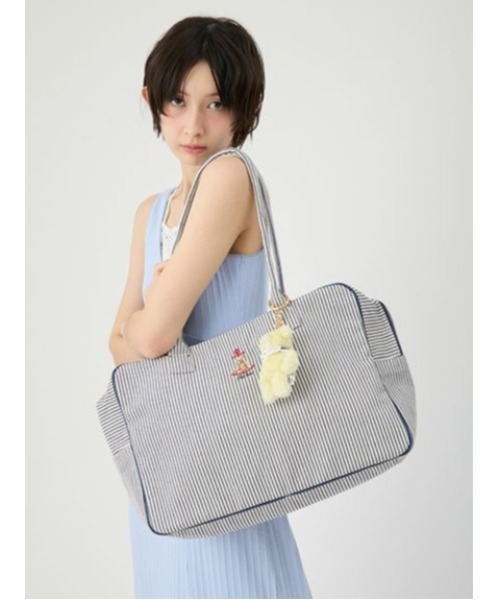 LILY BROWN(リリーブラウン)の「【Lily Bear】キャリーオンマリンボストンバッグ(ボストンバッグ・レディース・グリーン/ネイビー・F)」の1枚目の写真