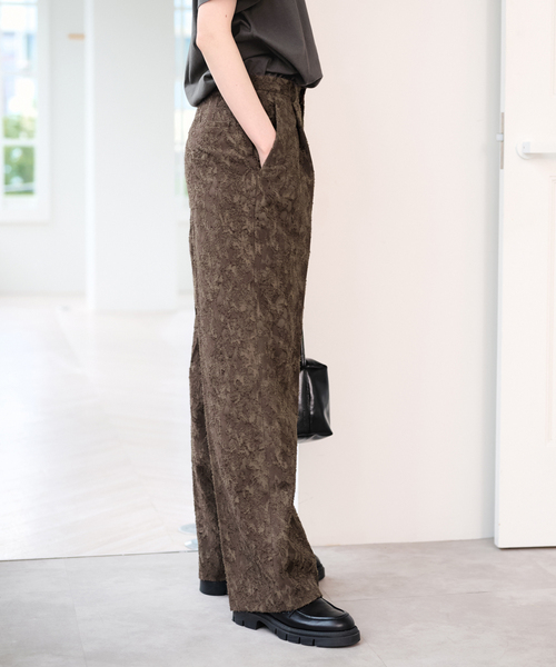 U by SPICK&SPAN（ユーバイスピックアンドスパン）の「ジャガードタックパンツ（スラックス・レディース・カーキ/ホワイト・38/36）」の20枚目の写真