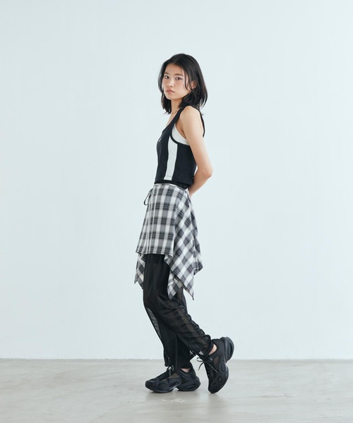 NIKE（ナイキ）の「ナイキ エア マックス ミューズ ウィメンズシューズ / Nike Air Max Muse Women's Shoes IR0090-001 Black（スニーカー・レディース・ブラック・24.5/24/23.5/23/22.5/22/26/25.5/25）」の3枚目の写真