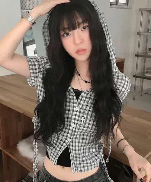 AVYL(アヴィル)の「フード付きチェック柄ショートシャツ/チェック柄 フード付き サイドドロスト ショート半袖シャツ(シャツ/ブラウス・レディース・ピンク/グレー/ブラック・M)」の18枚目の写真