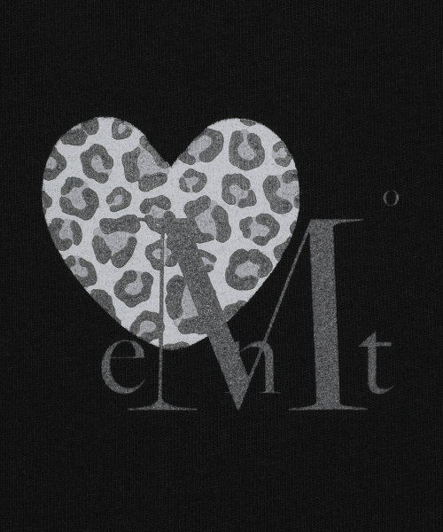 MUCENT（ムセント）の「シエラヒョピハートスモールロゴ半袖Tシャツ（2カラー）（Tシャツ/カットソー・レディース・ホワイト/ブラック・FREE）」の6枚目の写真