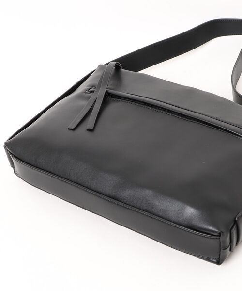 cache cache(カシュ カシュ)の「カシュカシュ cachecache / 2way変形ショルダーバッグ(ショルダーバッグ・レディース・ブラック/グレー・FREE)」の4枚目の写真