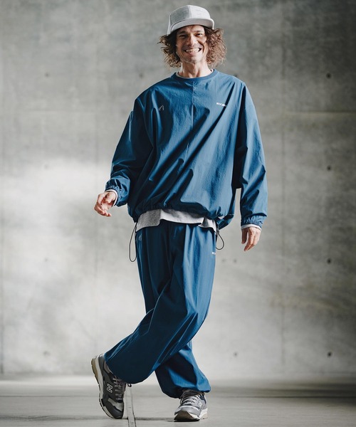 GLIMCLAP(グリムクラップ)の「mlt5755-Ripstop & Stretch Nylon Crew ロングスリーブプルオーバー(211-003-gla-cg)(Tシャツ/カットソー・メンズ・ブルー/ブラック・M/L/S)」の6枚目の写真