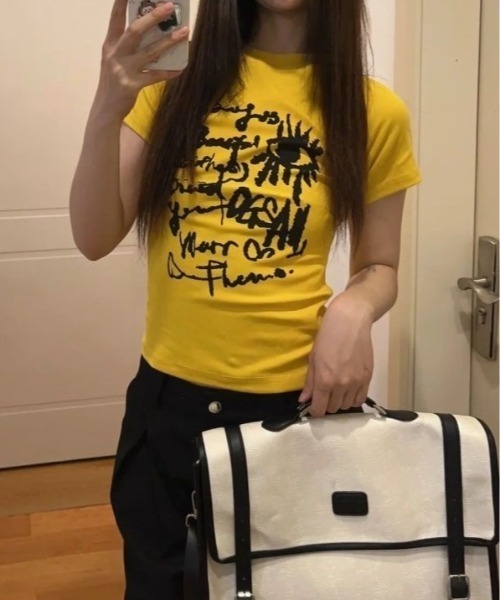LADY LIKE(レディライク)の「アイデザインアートプリントコンパクト半袖Tシャツ(Tシャツ/カットソー・レディース・ホワイト/グレー/イエロー・M)」の20枚目の写真